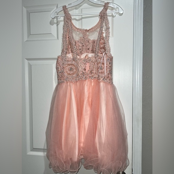 Size 7 color pink - Picture 2 of 2